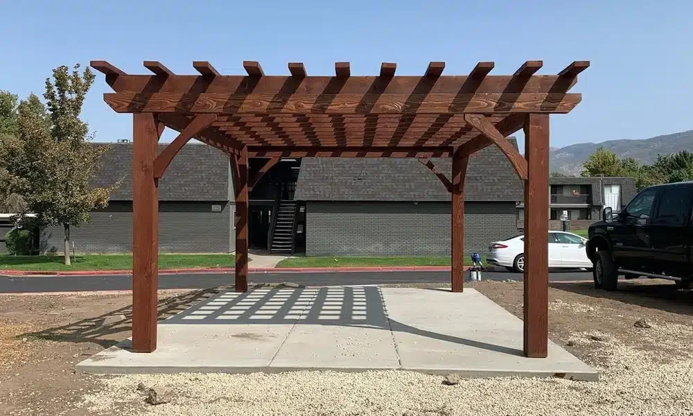 Freestanding timber pergola kit structure